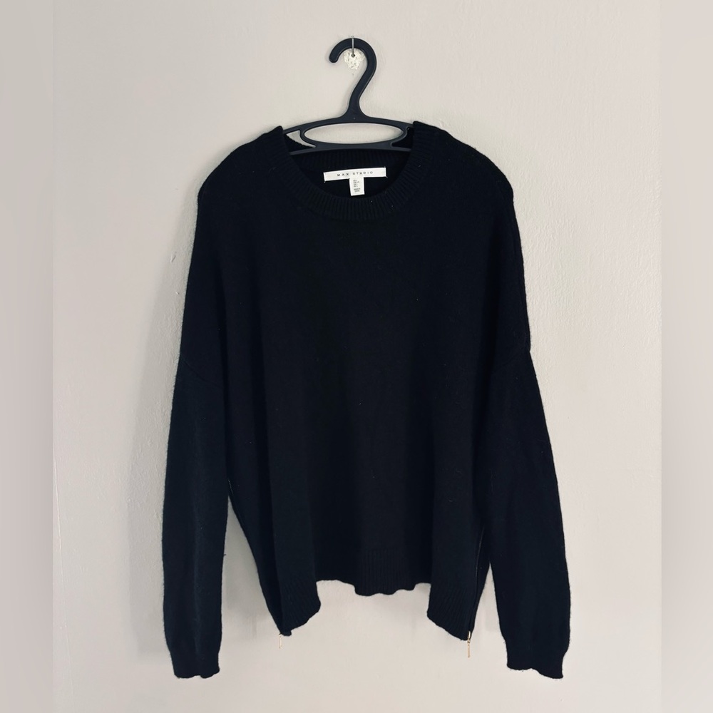 Max Studio Wool Yak Sweater Size Large